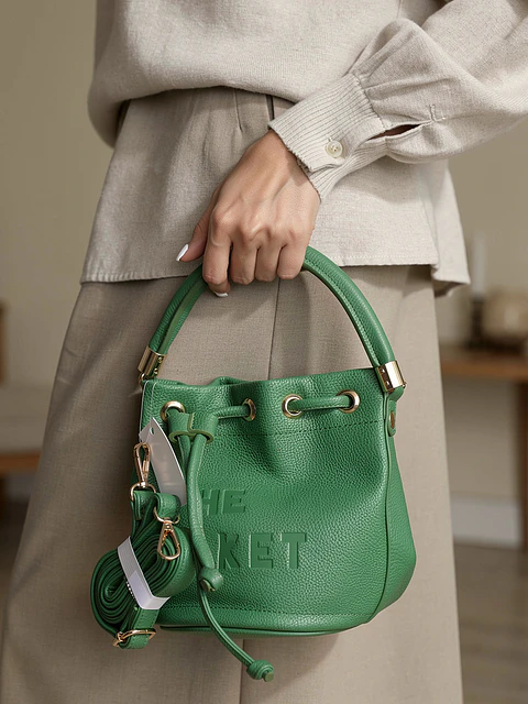 Mala estilo "the bucket"