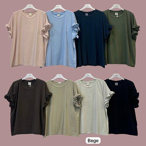T-shirt com folhos nas mangas