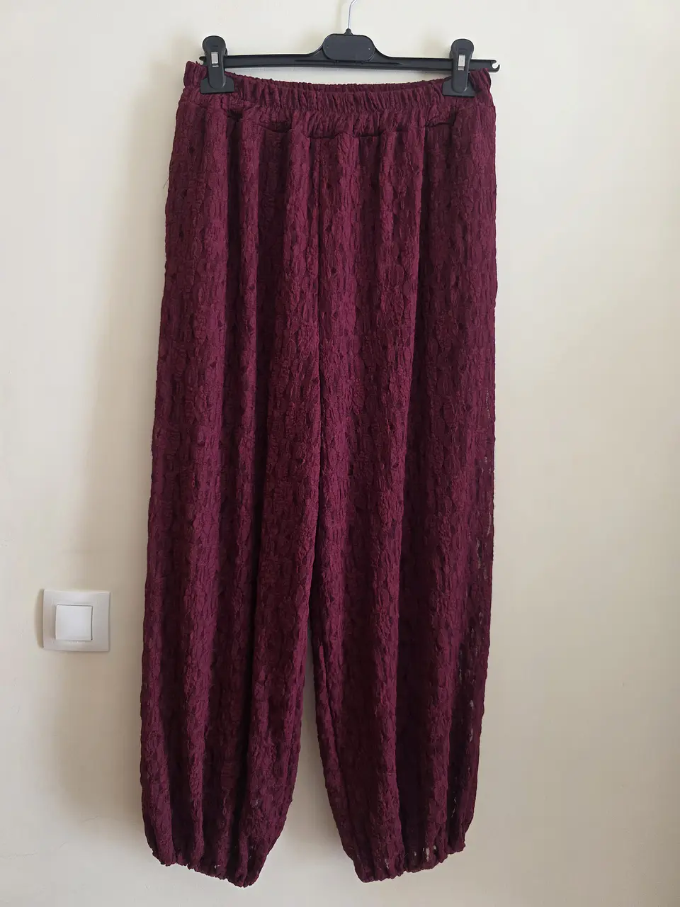 Calça Aladim em renda 2