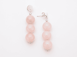 Aros de piedras cuarzo rosa y base de plata
