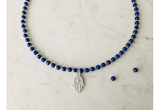 Collar mano de Fátima y lapislazuli