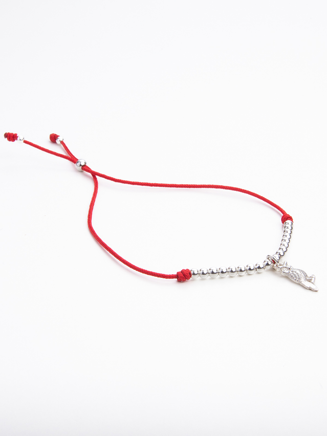 Pulsera de hilo regulable con dije y bolitas de plata 1