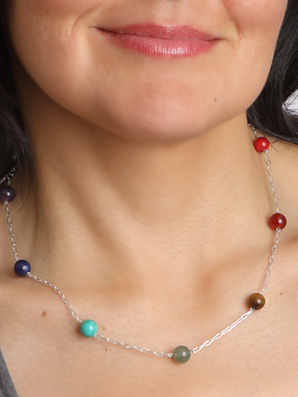 Cadena de plata con piedras de los 7 chakras 1