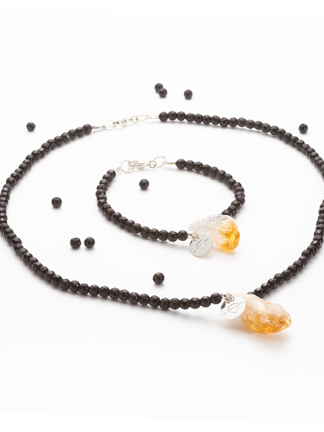 Conjunto de collar y pulsera de ágatas negras y colgante citrino 1