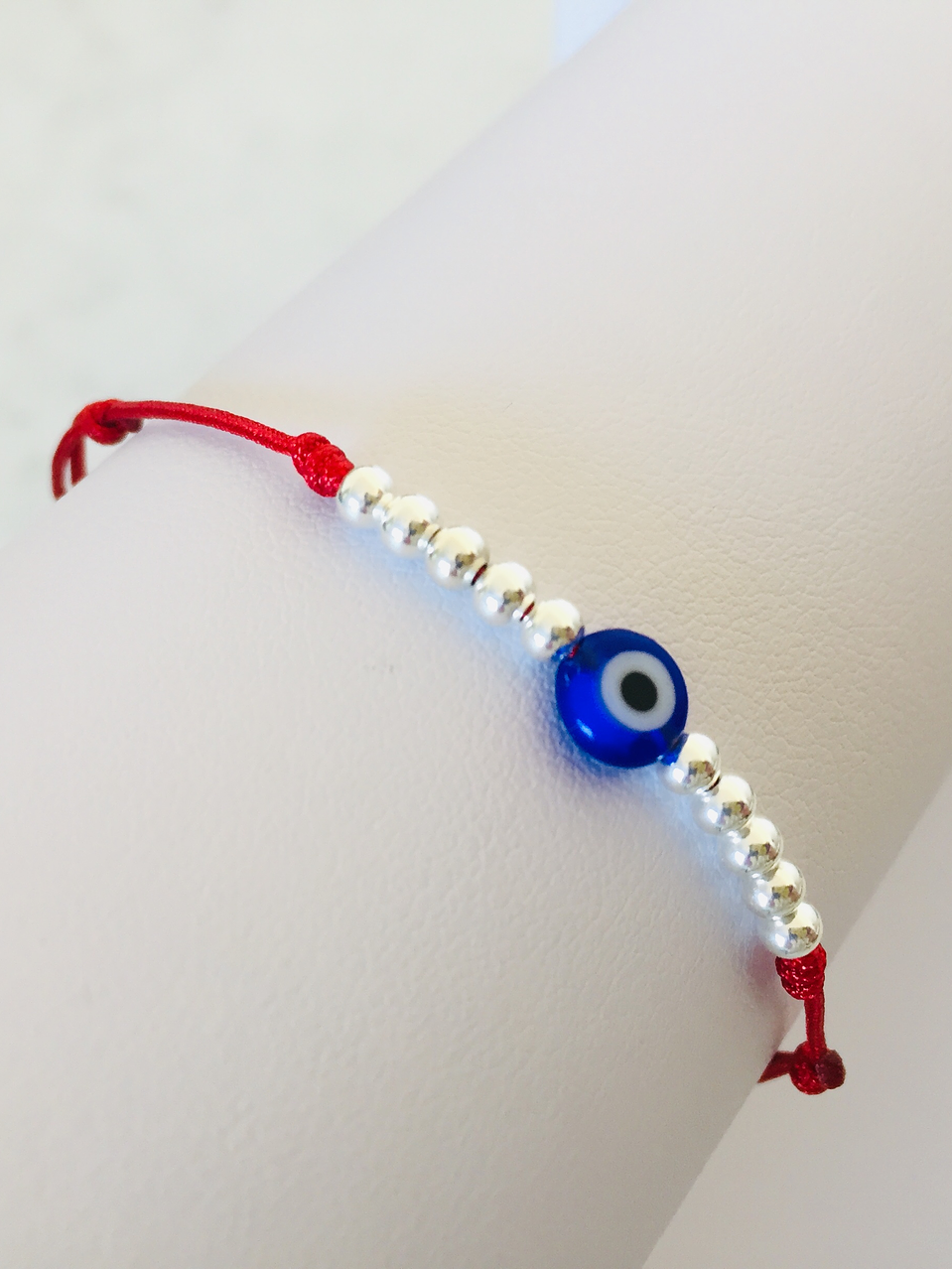 Pulsera ojo turco regulable con bolitas de plata 2