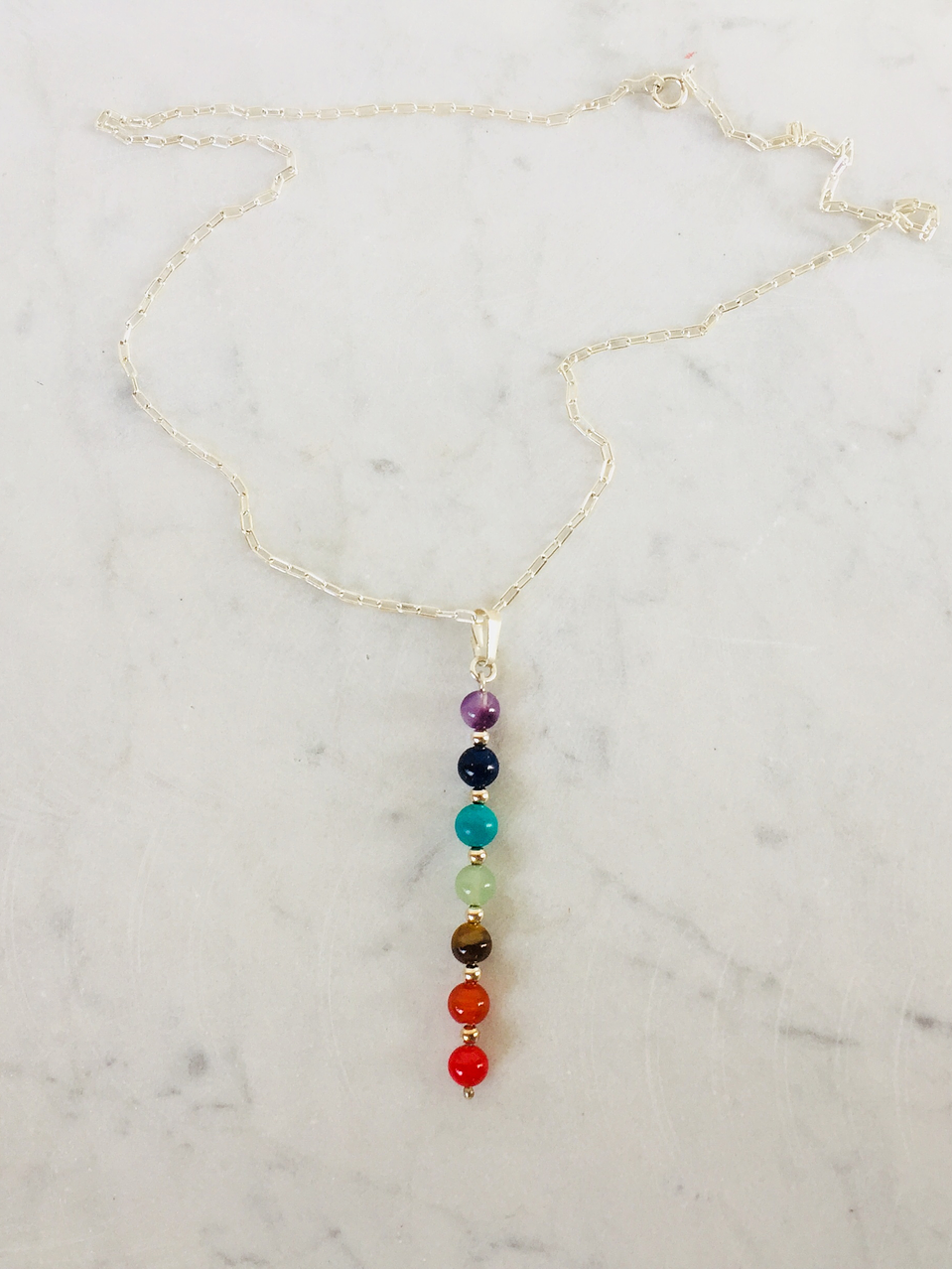 Cadena de plata con colgante de piefras de los 7 chakras 4