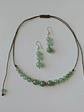 Conjunto de collar de hilo regulable y aros de jade verde - Miniatura 1