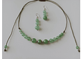 Conjunto de collar y aros de jade verde