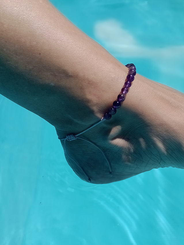 Tobillera regulable de piedras amatista 2