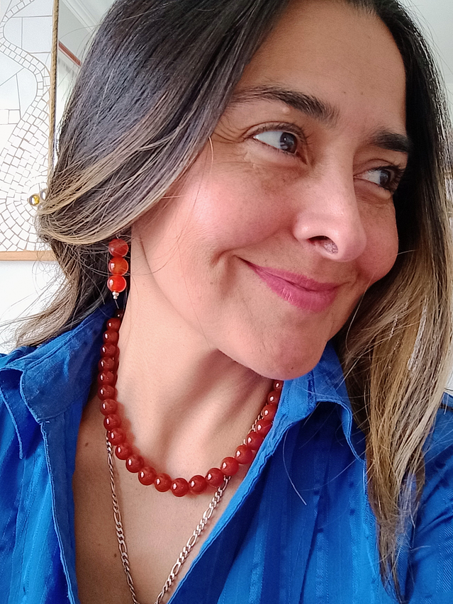 Conjunto de collar de hilo regulable y aros de piedras cornalina 1