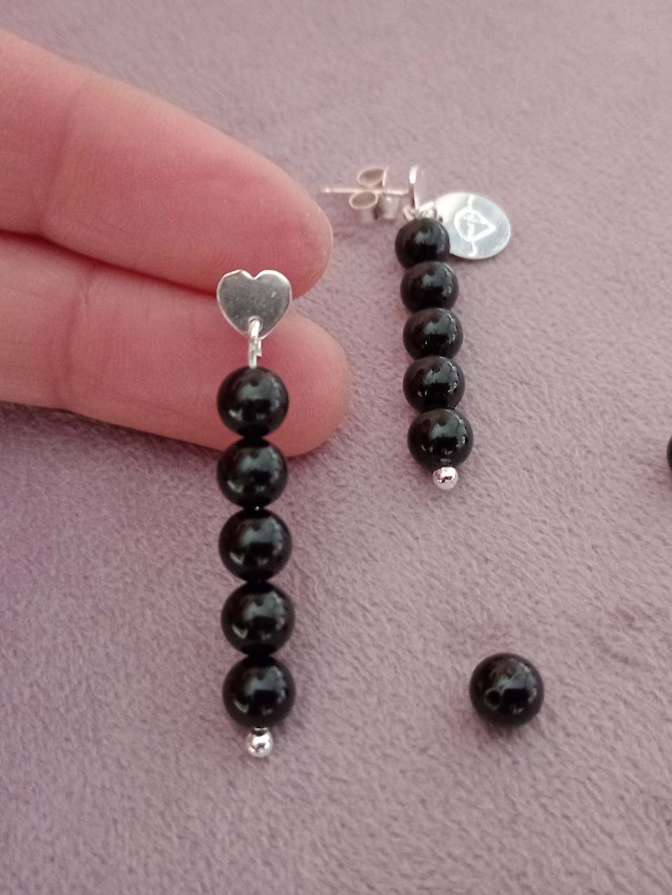 Aros corazón de plata y piedras turmalina  1