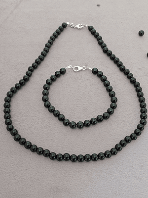 Conjunto de collar y pulsera de piedras turmalina 