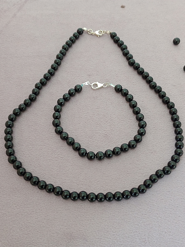 Conjunto de collar y pulsera de piedras turmalina  1