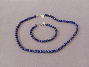 Conjunto de collar y pulsera de piedras lapislázuli