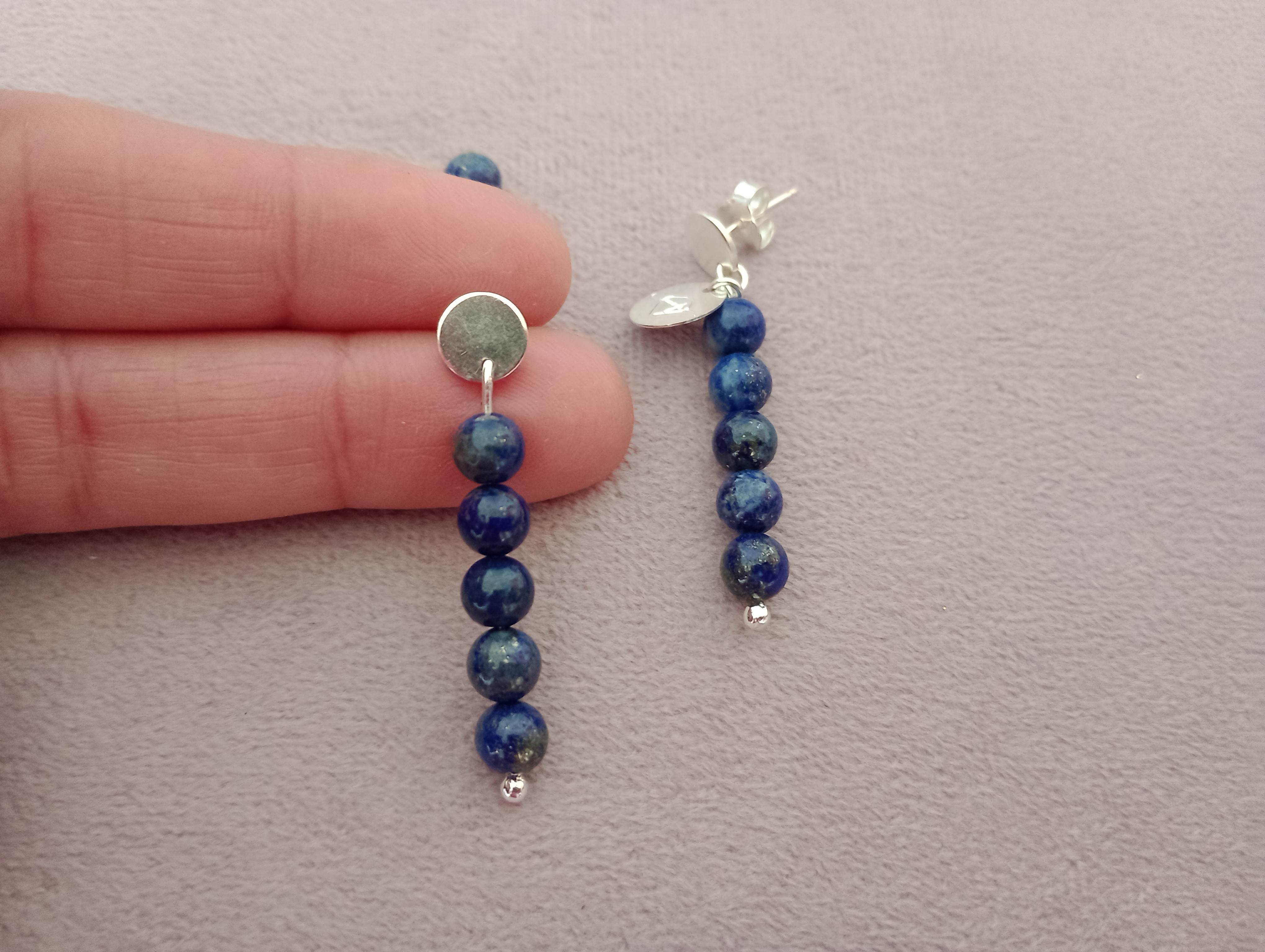 Aros de piedras lapislázuli