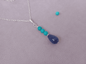 Cadena de plata y colgante de piedras turquesa y lapislázuli 