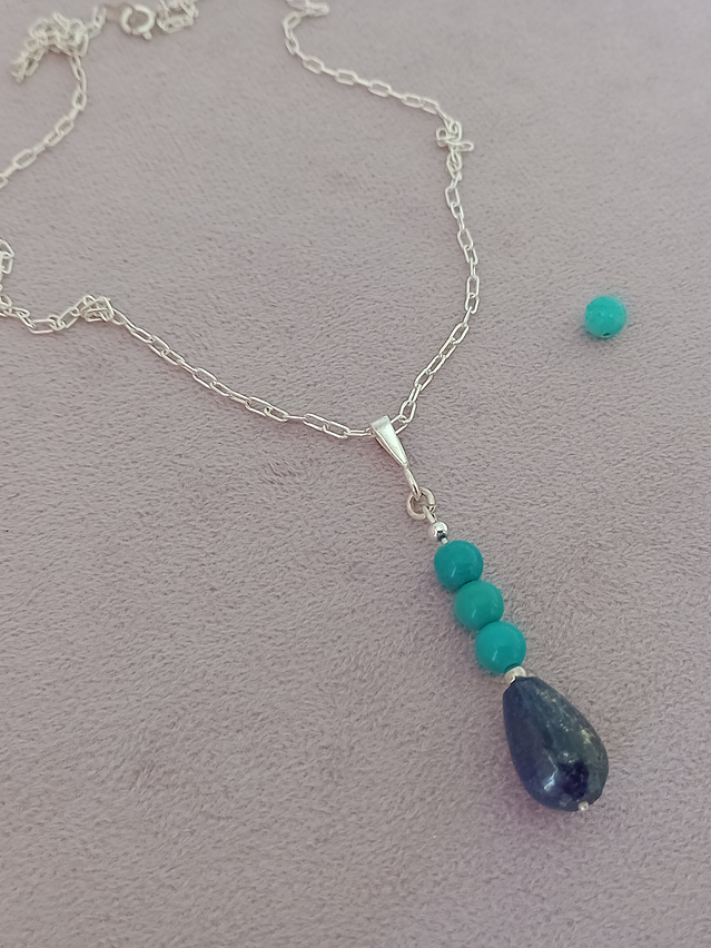 Conjunto de cadena de plata y colgante de piedras turquesa y lapislázuli 9