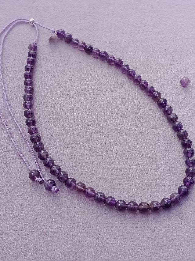 Collar de hilo regulable de piedras amatista 2