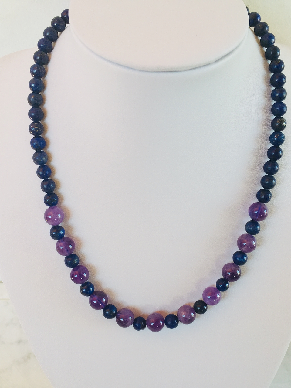 Collar de lapislazuli y amatista 1