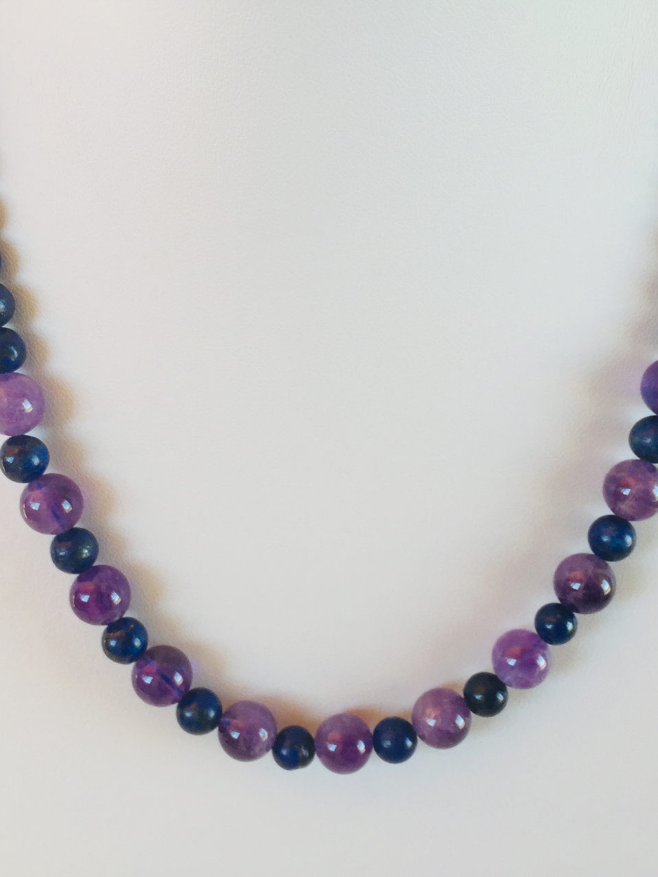 Collar de lapislazuli y amatista 2