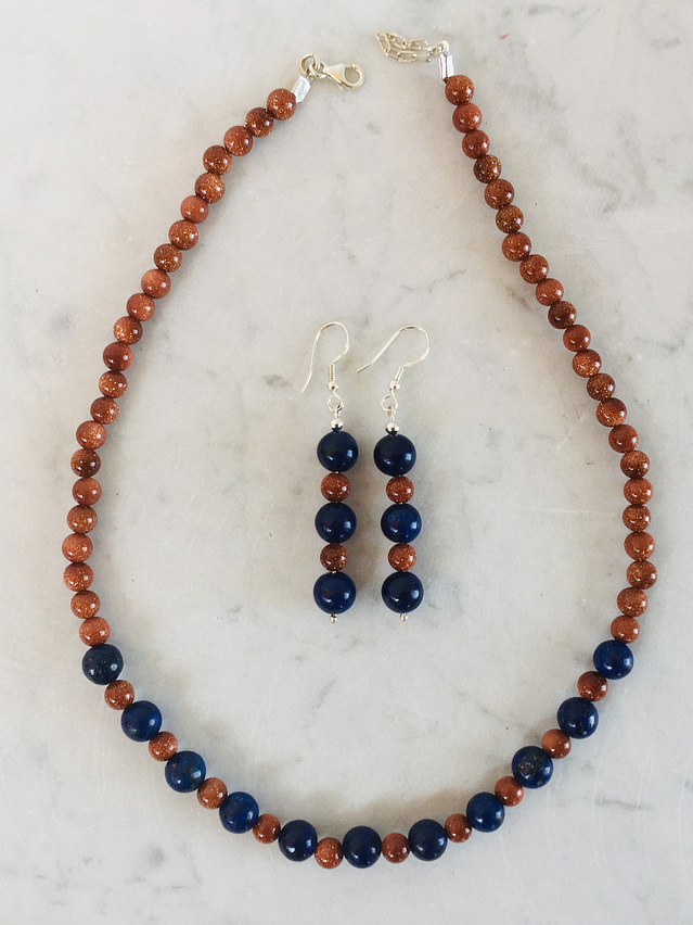 Collar de piedras del sol y lapislazuli 4