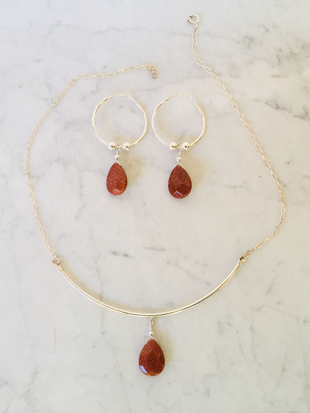 Collar de plata y gota de piedra del sol facetada 2