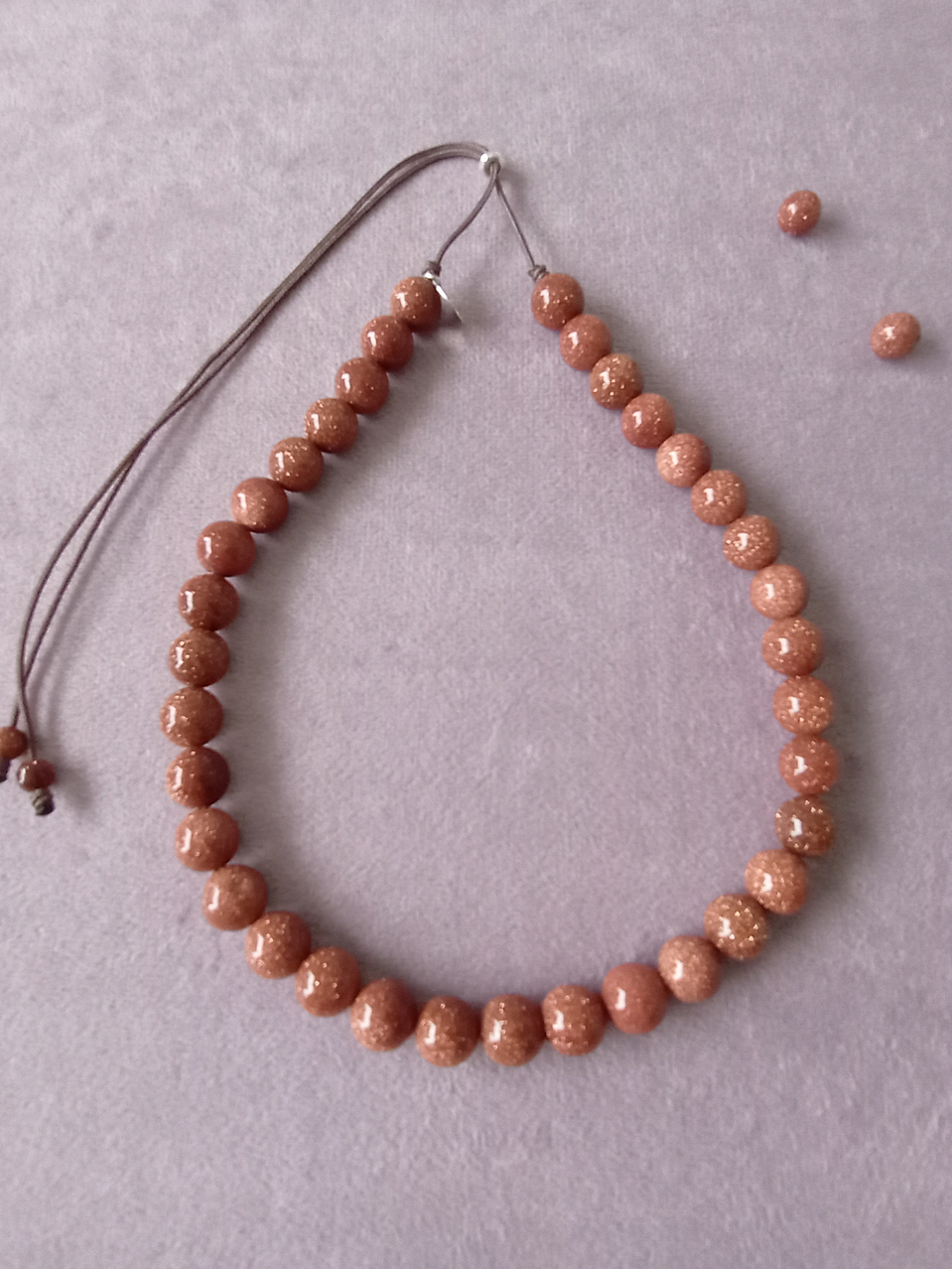 Conjunto de collar de hilo regulable y aros de piedra del sol 3