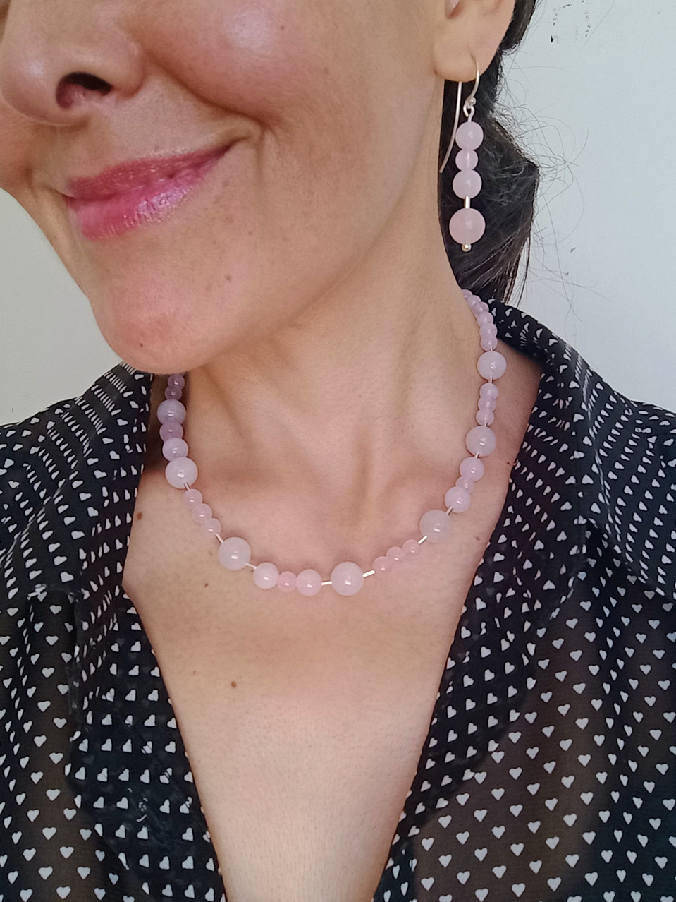 Conjunto de collar, aros y pulsera de cuarzo rosa 6