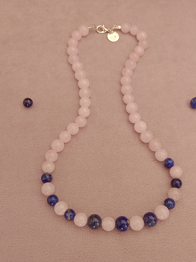 Collar de piedras cuarzo rosa y lapislázuli 4