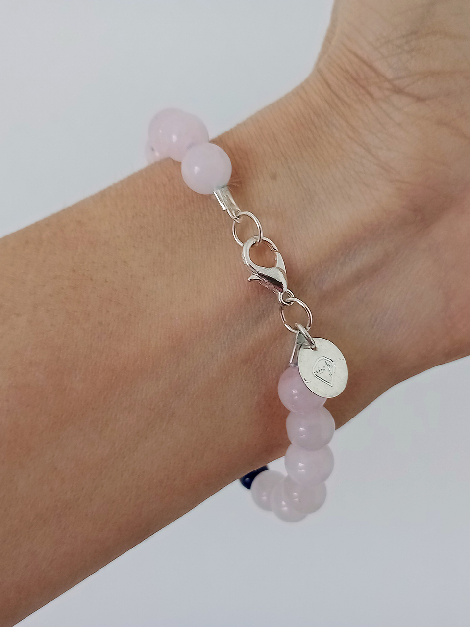 Conjunto de pulsera y aros de piedras cuarzo rosa y lapislázuli 5