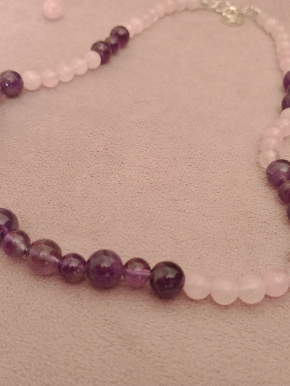 Collar de piedras cuarzo rosa y amatista 4