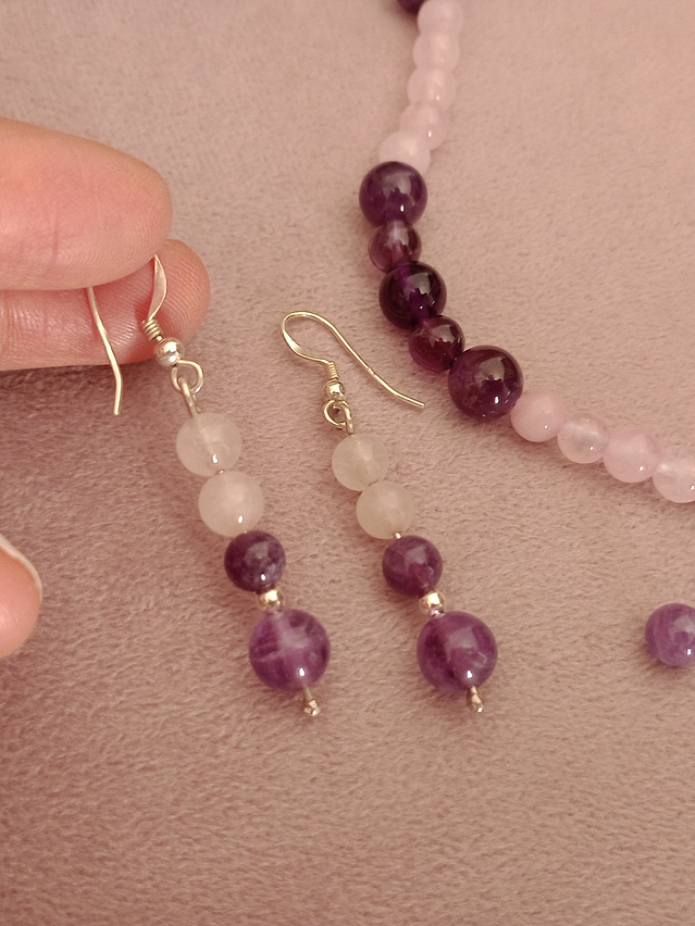 Conjunto de collar y aros de piedras cuarzo rosa y amatista 3