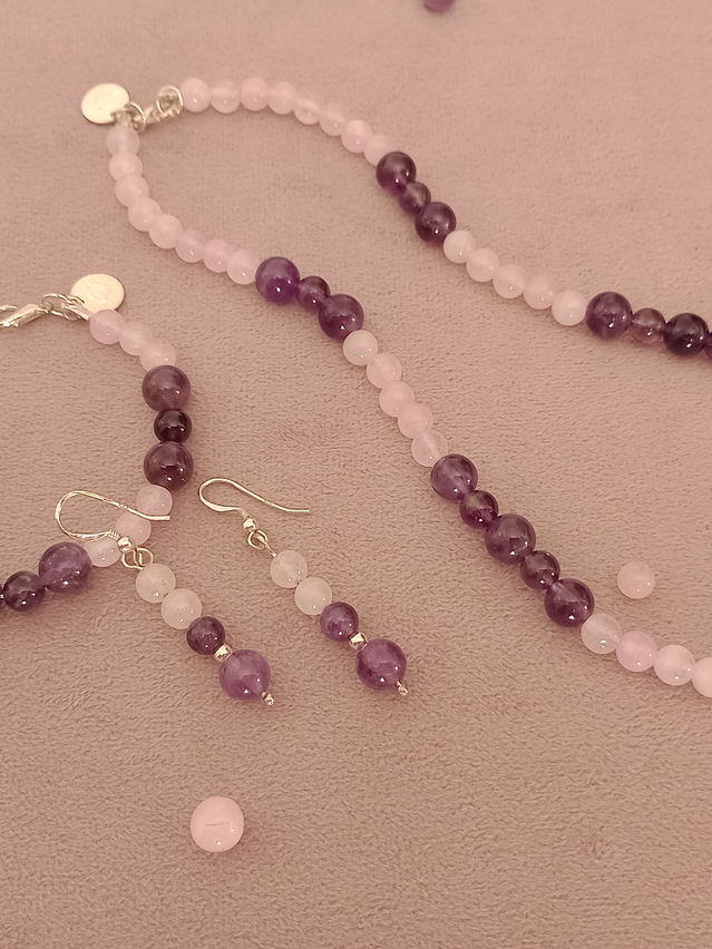 Conjunto de collar, pulsera y aros de piedras cuarzo rosa y amatista 1
