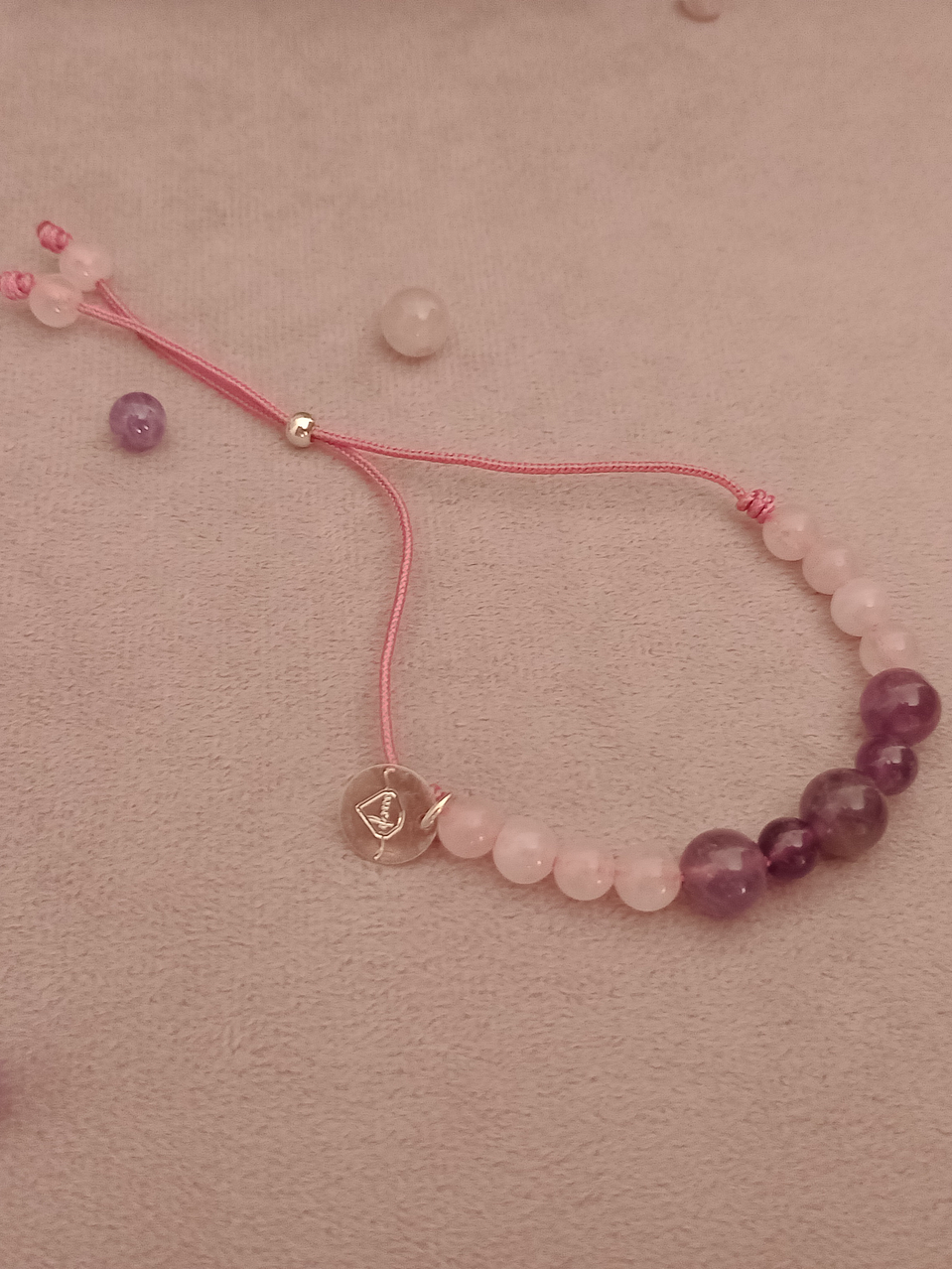 Conjunto de collar, pulsera regulable y aros de piedras cuarzo rosa y amatista  6