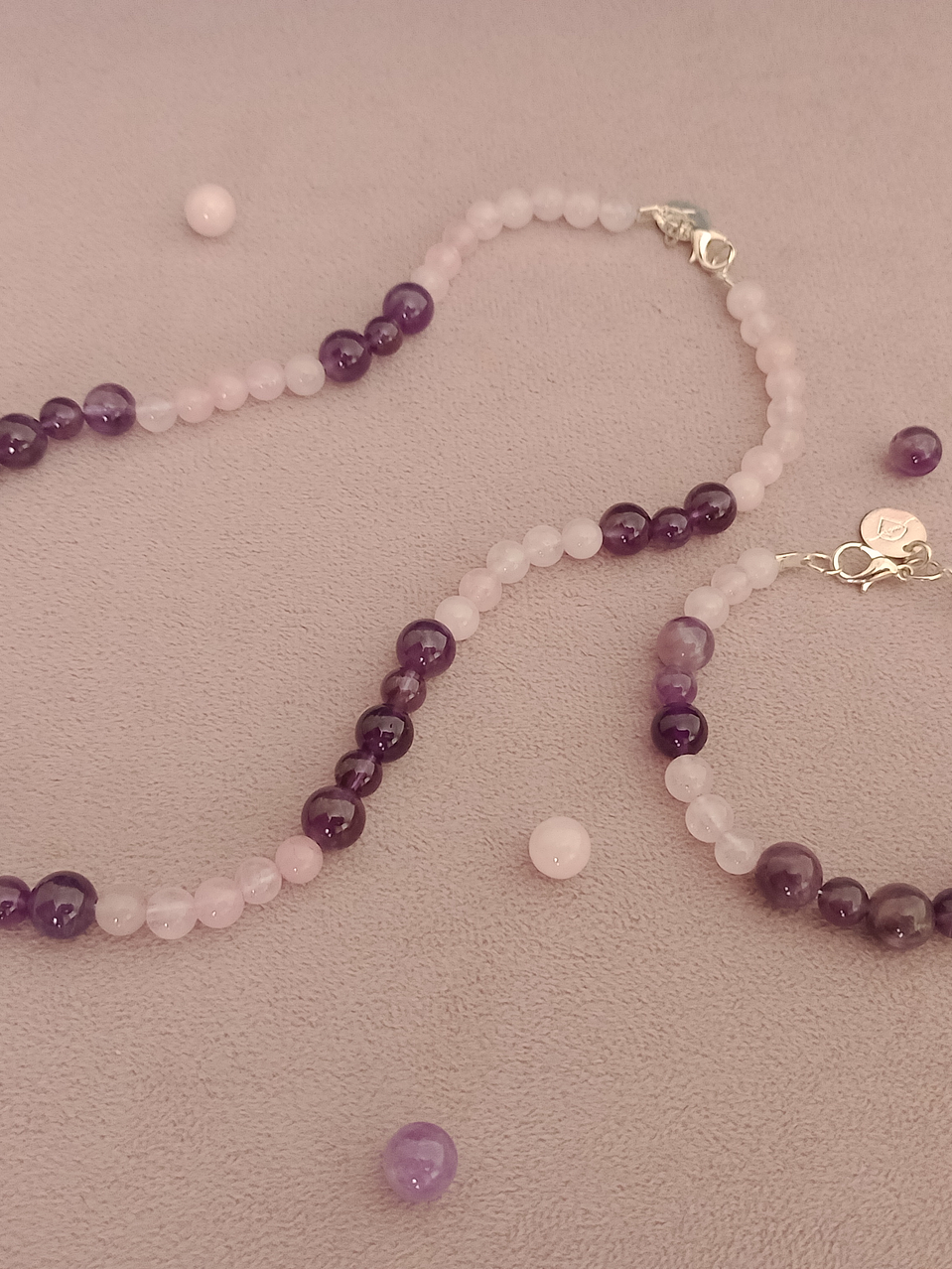 Conjunto de collar y pulsera de piedras cuarzo rosa y amatista 2