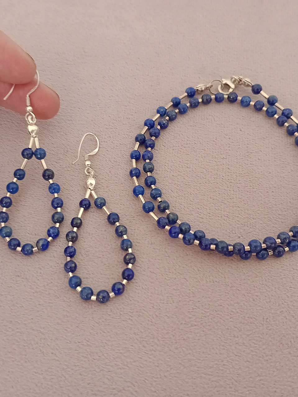 Conjunto de collar y aros de piedras lapislázuli 2