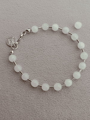 Pulsera de cuarzo blanco y mostacilla de plata