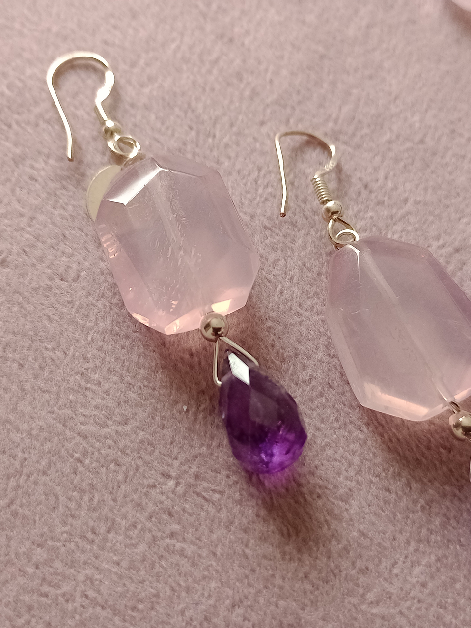 Aros de piedras amatista y cuarzo rosa 2