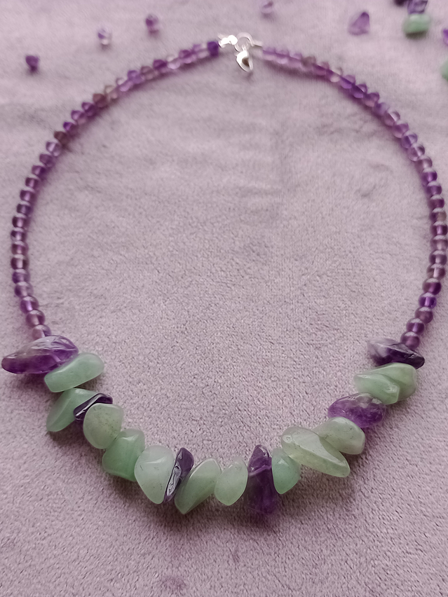 Collar de piedras jade verde y amatista 6