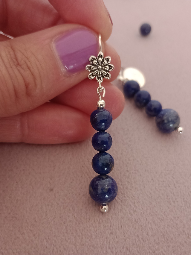 Aros flor de piedras lapislázuli y detalles de plata 1