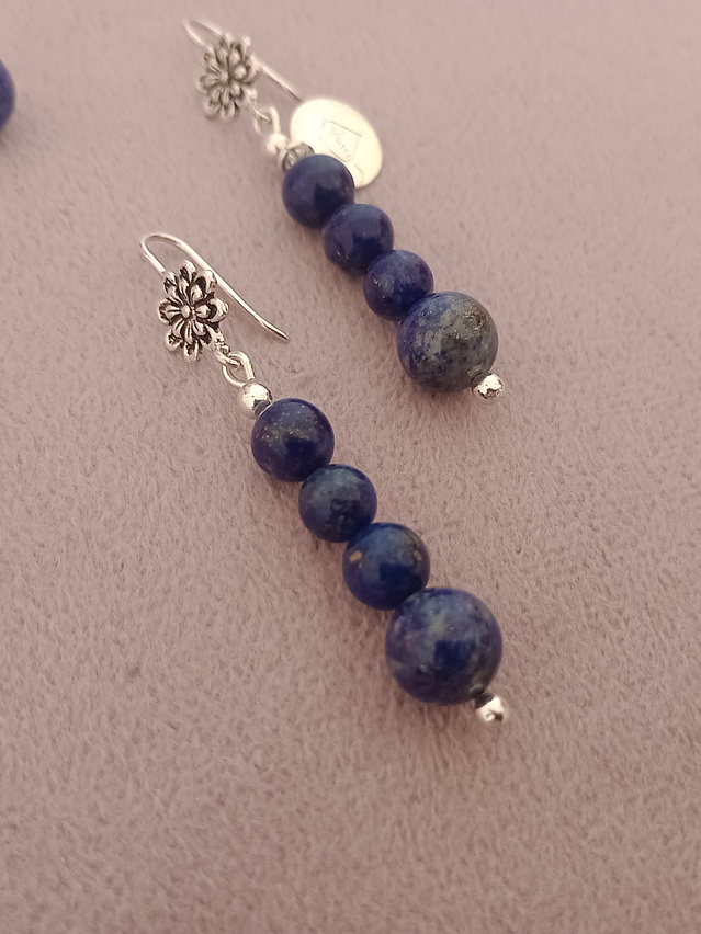 Aros flor de piedras lapislázuli y detalles de plata 4