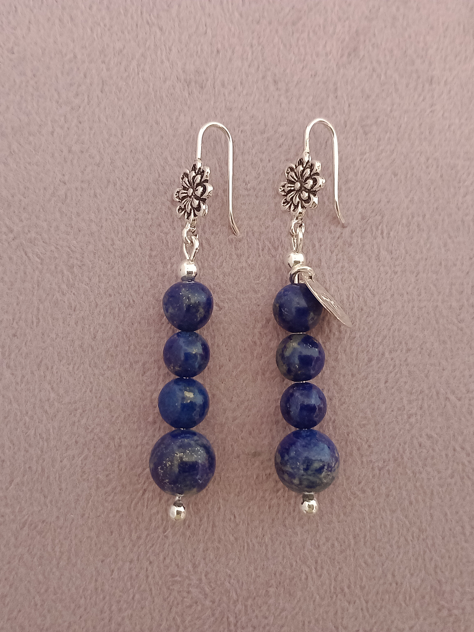 Aros flor de piedras lapislázuli y detalles de plata 6