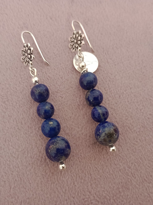 Aros flor de piedras lapislázuli y detalles de plata 3
