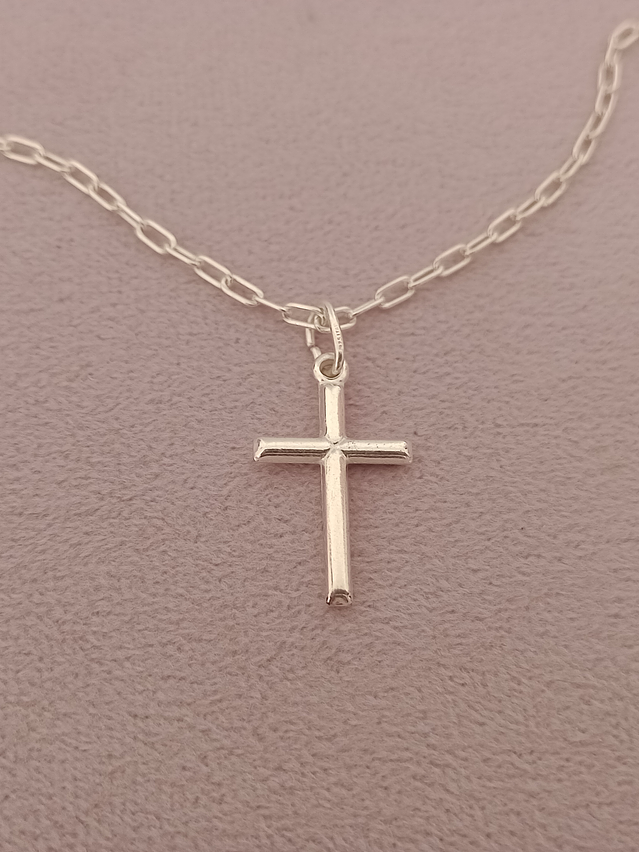 Cadena y cruz de plata 3