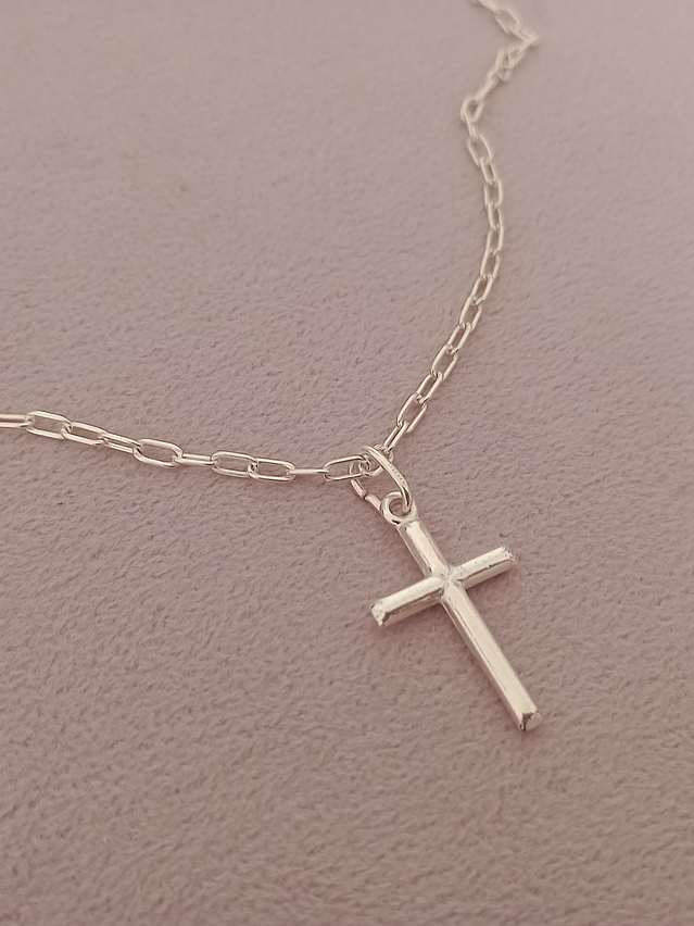 Cadena y cruz de plata 6