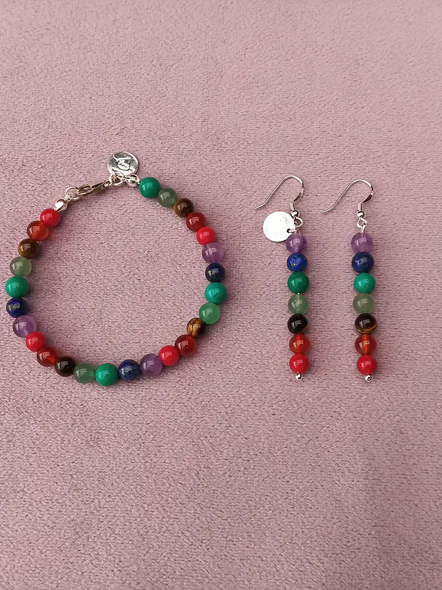 Conjunto de pulsera y aros de piedras de los 7 chakras 3