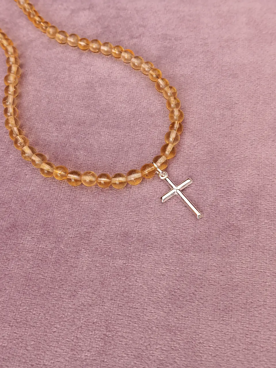 Collar de piedras citrino y cruz de plata 2