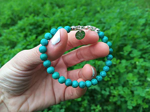 Pulsera de piedras turquesa