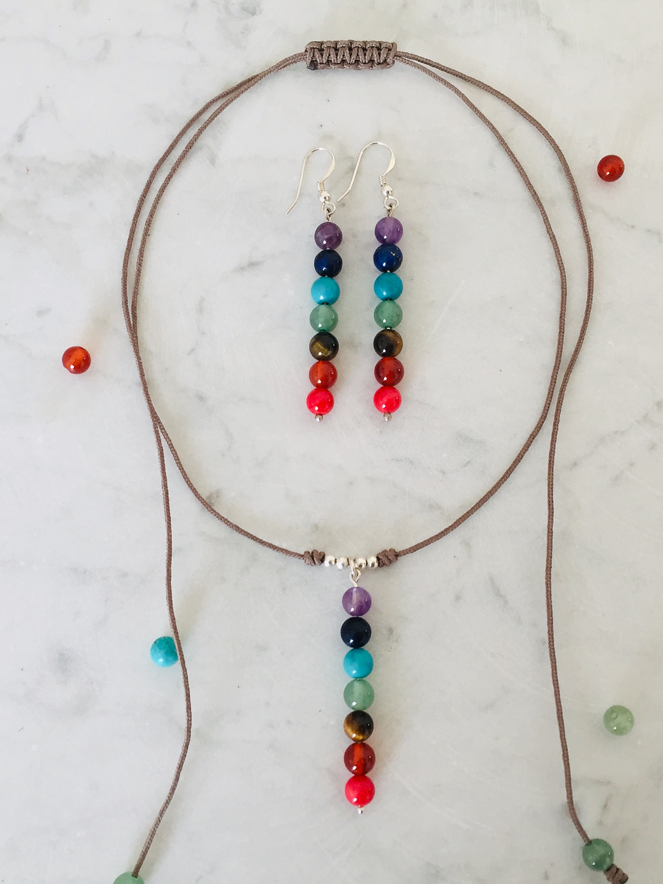 Conjunto hilo de piedras de los 7 chakras y detalles de plata 6