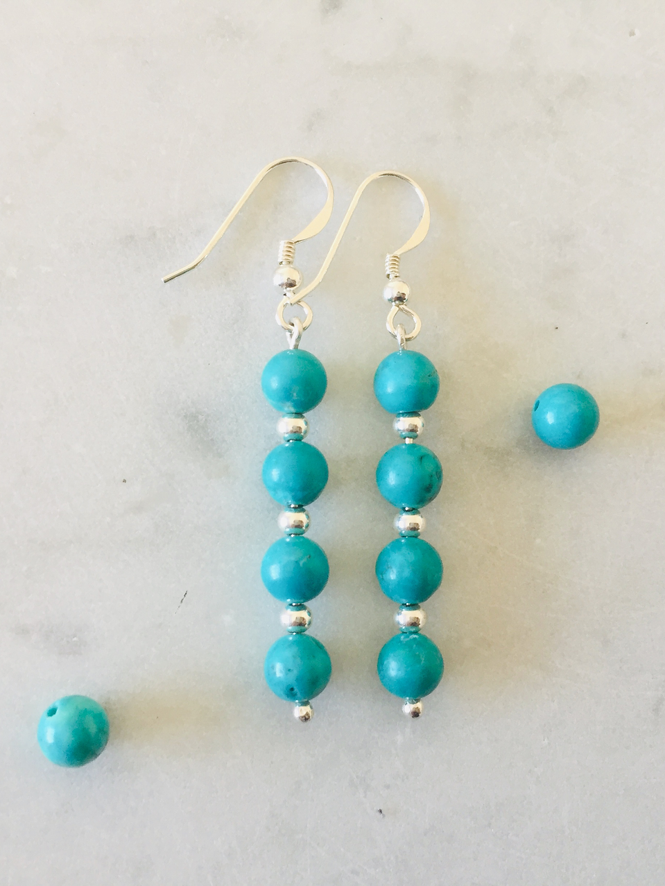 Aros de piedras y detalles de plata 3